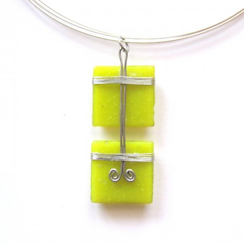 Přívěsek CUBE - žlutozelený — foto 2