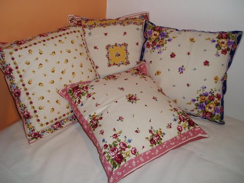 Kytičkový polštářek — foto 2