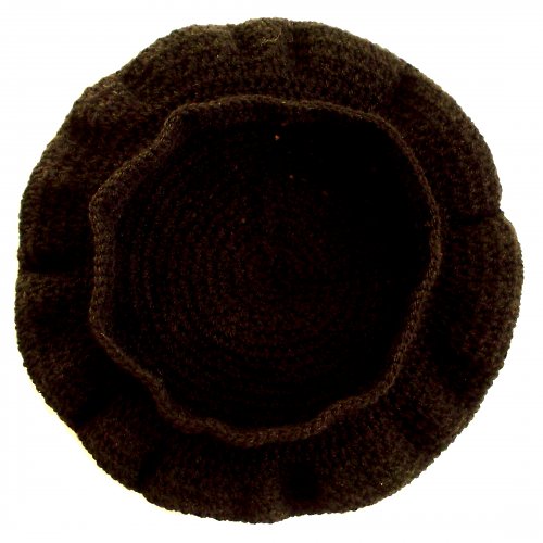 Černý háčkovaný baret — foto 2