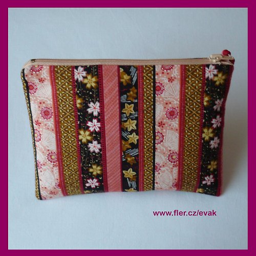 SLEVA - Taštička,,jako patchwork,,- POSLEDNÍ — foto 2