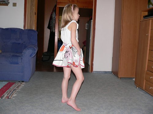 SUKÝNKA pro malé tanečnice SLEVA !!! — foto 2