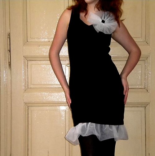Little black (and white :) dress... — foto 2