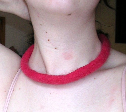 Collar de fieltro — foto 4