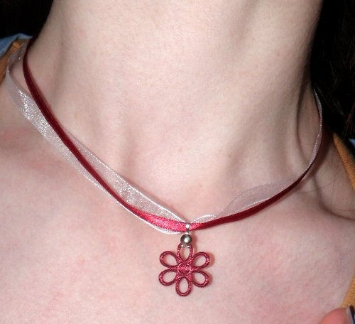 Kytičková bordo — foto 4