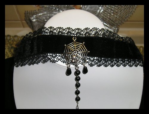 Černá sametka - chocker - PAVOUČEK — foto 4