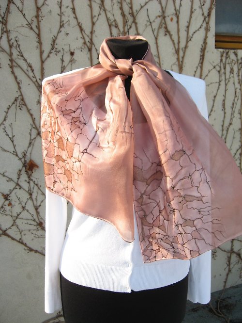 EVEMODE - hedvábný šál "Marble brown" — foto 5