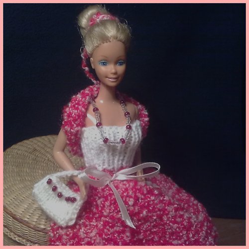 Večírkové šaty pro Barbie — foto 3