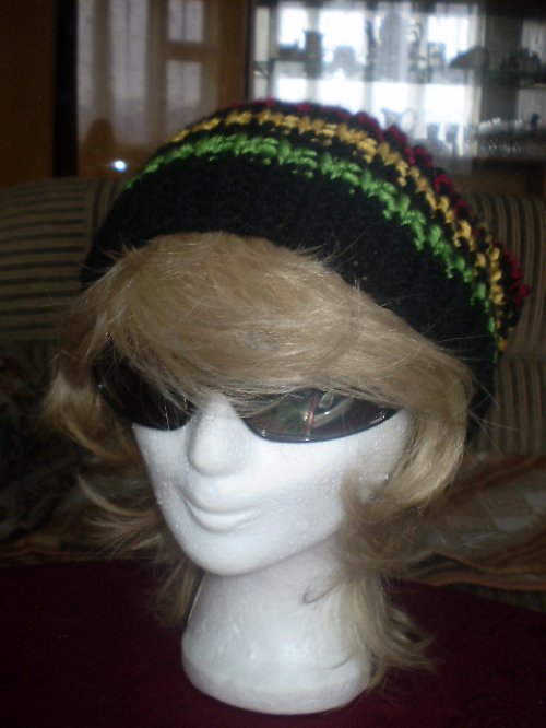 Reggae čapka trpaslík s černou bambulí — foto 2