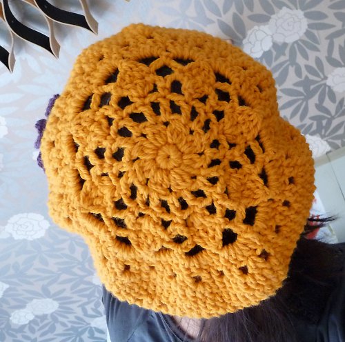Mango baret s květinou — foto 3