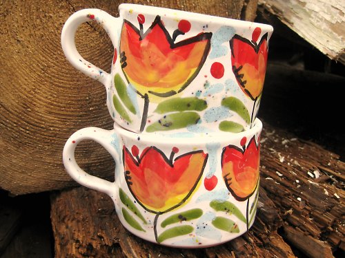 Hrneček s tulipánem — foto 2