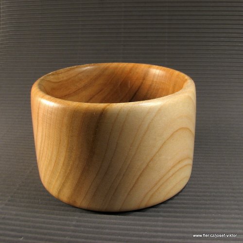 Mondéna V. (6,4 cm) — foto 3