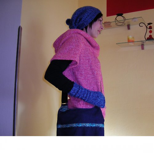 Svetr s kapucou — foto 2