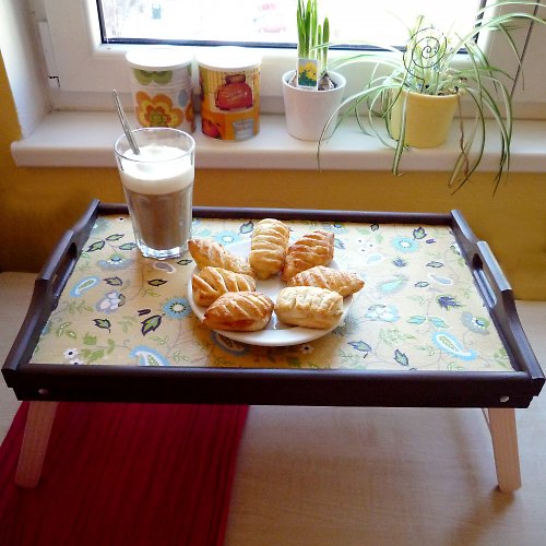 Lenošný Tác Nožičkový — foto 2