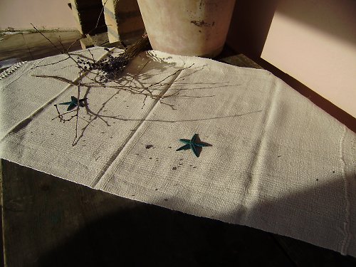 Čistě bílý ubrus - běhoun — foto 2