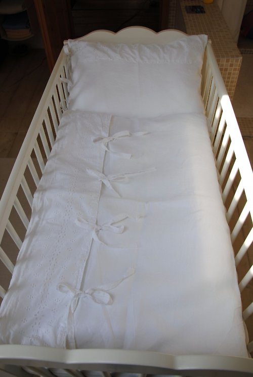 Bílé povlečení s madeirou — foto 2