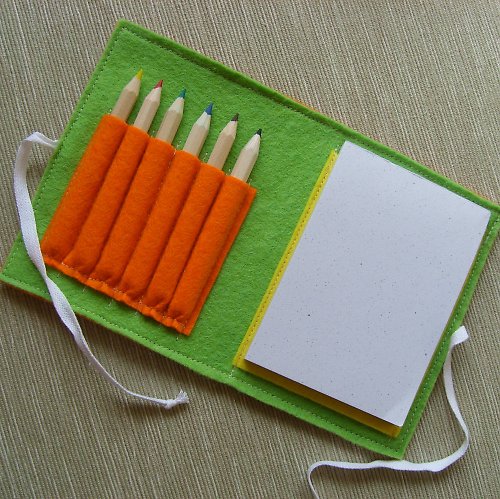 Bloček a pastelky — foto 2