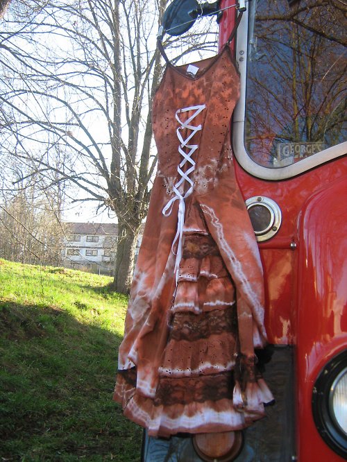 Romantické originální šaty na ramínka — foto 2