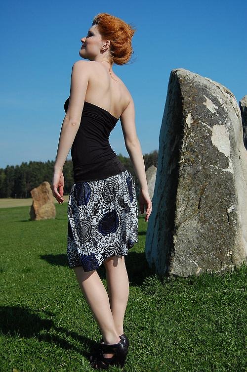 Vzorovaná sukýnka — foto 3