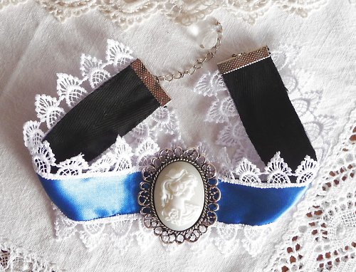 Nákrčník Blue Lace — foto 2