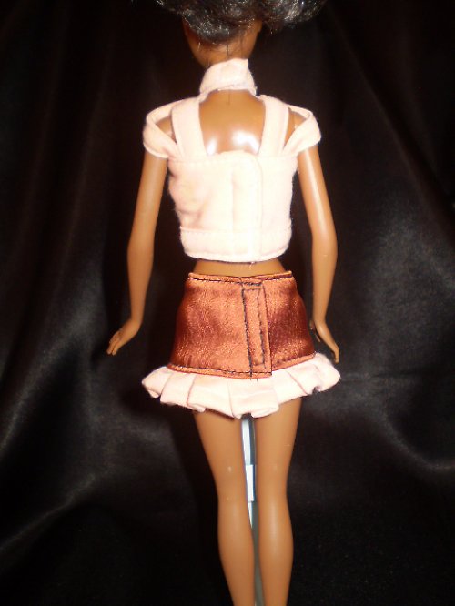 Kostýmek na barbie — foto 3