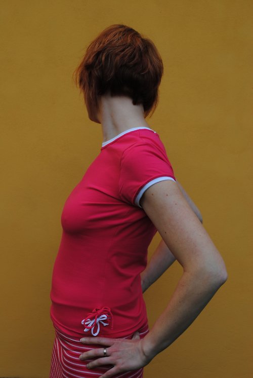 Zářivé šňůrkování ve velikosti S — foto 5