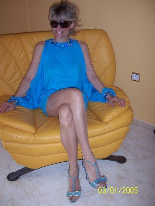 Tyrkysové šatičky-sexy — foto 5