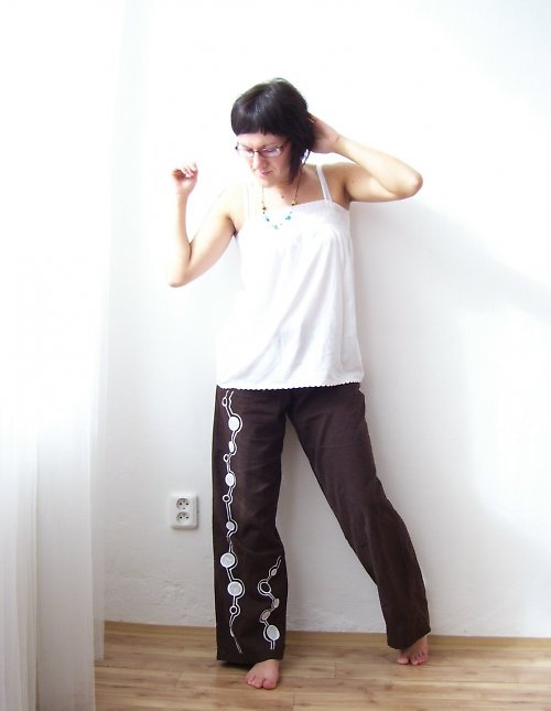 Hnědé Kalhoty — foto 3