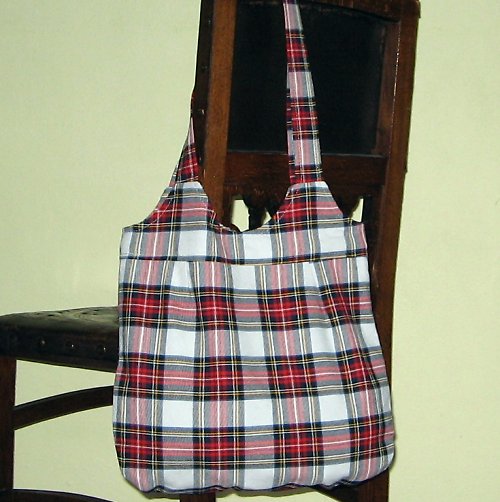 Kostkatá taška — foto 2