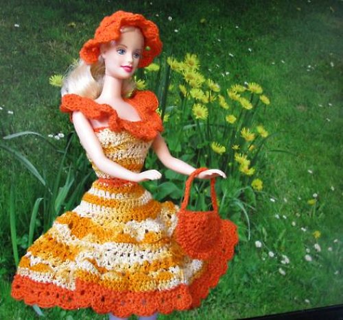 Pomerančové šaty pro Barbie — foto 2
