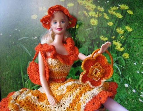 Pomerančové šaty pro Barbie — foto 3