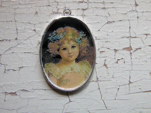 Holčička s pomněnkama — foto 2