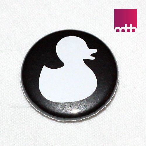 Button (black&white) — foto 2