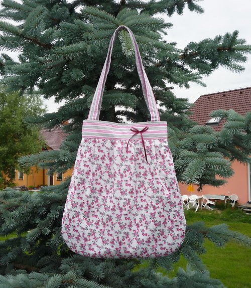 Růžovošedá elegance — foto 2