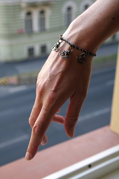 Náramek s koníky - Ululé — foto 2