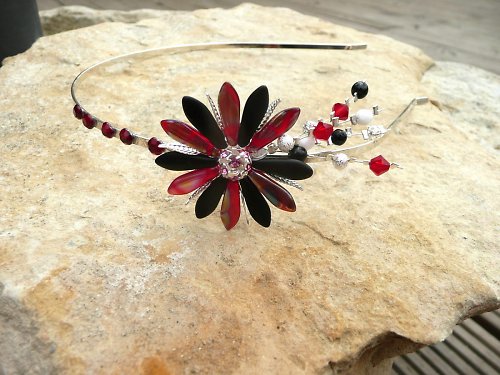 Čelenka : " Marguaritas modish red'n black " — foto 2