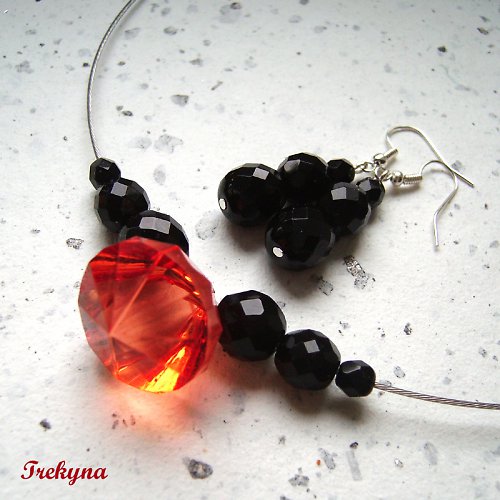 Oranžový diamant mezi uhlím — foto 2