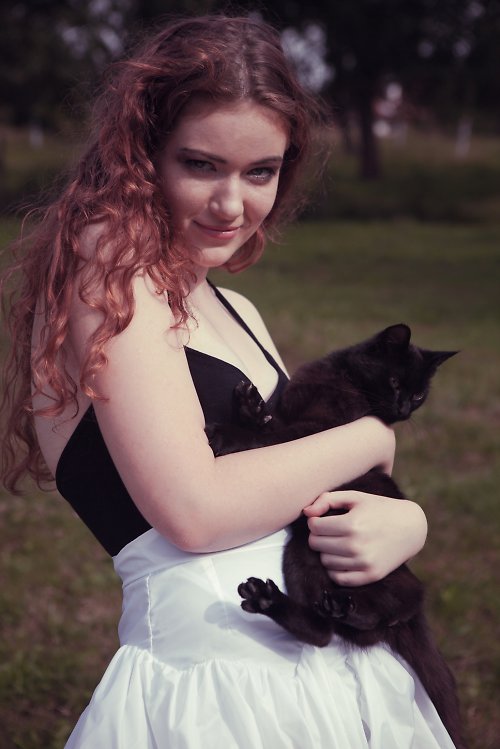 Lou and her cows - white skirt — foto 2