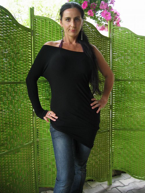 Křivé tričko — foto 2