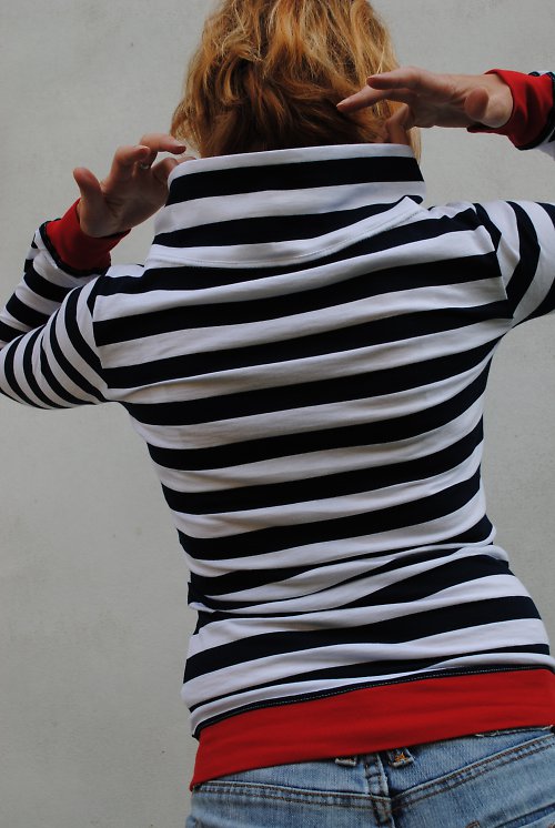 Pruhaté ve velikosti XS — foto 5