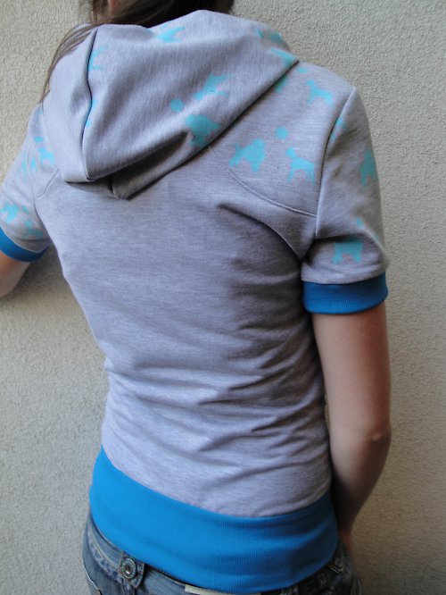 Mikina — foto 3