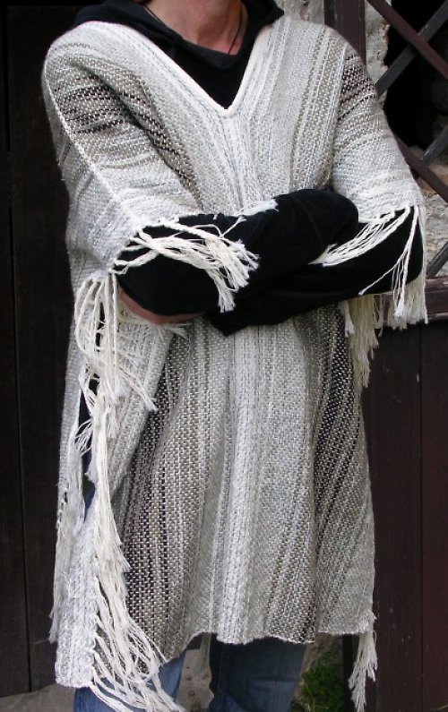 Pončo - ručně tkané — foto 2