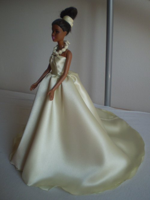 Šatičky na barbie s korálky — foto 2