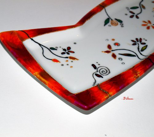 Miska s odstíny červené — foto 2