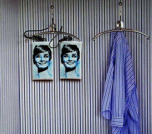 Audrey v koupelně — foto 2