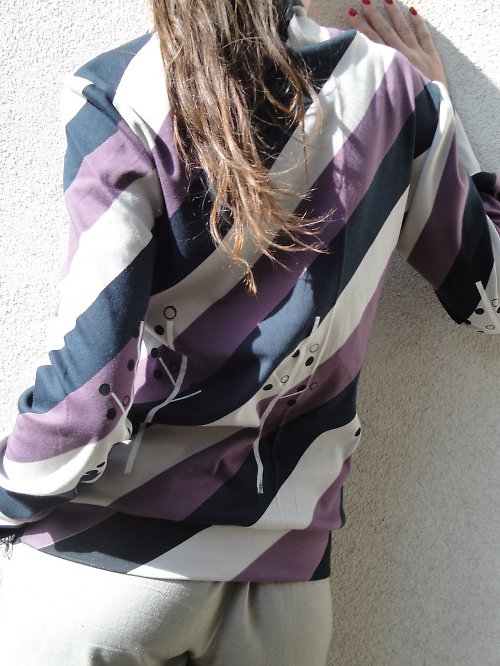 Mikina — foto 3