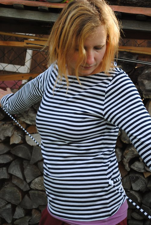 Jedenouché pruhaté ve velikosti L — foto 3