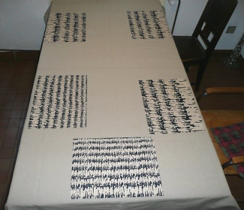 Ubrus s prostírkami — foto 2
