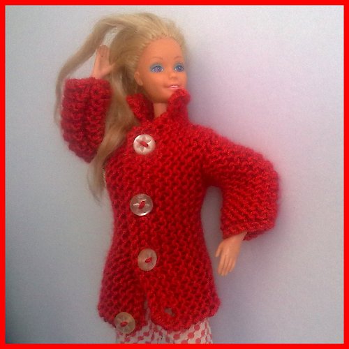 Červený kabátek pro Barbie — foto 6