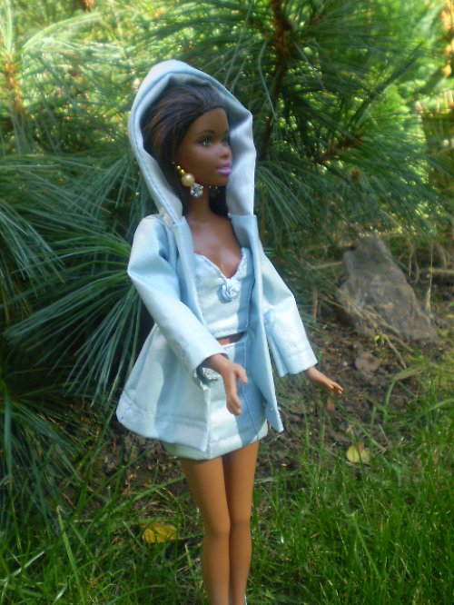 Kostýmek na barbie — foto 5