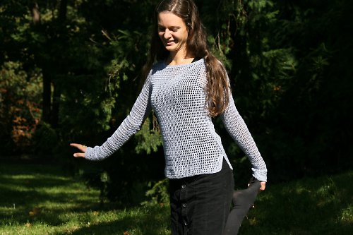 Háčkovaný svetřík — foto 2